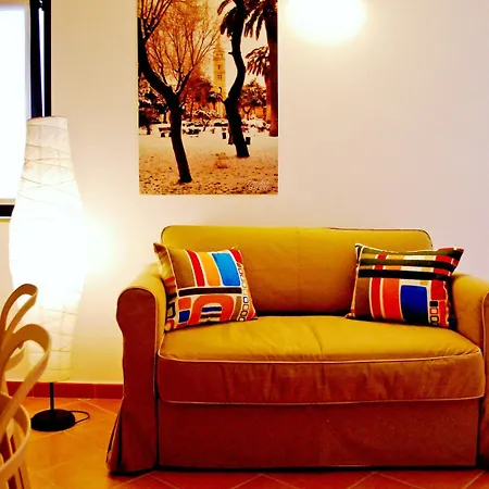 Charming House בית הארחה 3*