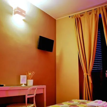 בית הארחה Charming House