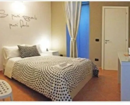 Charming House 3*
