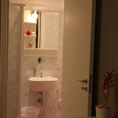 Charming House 3*